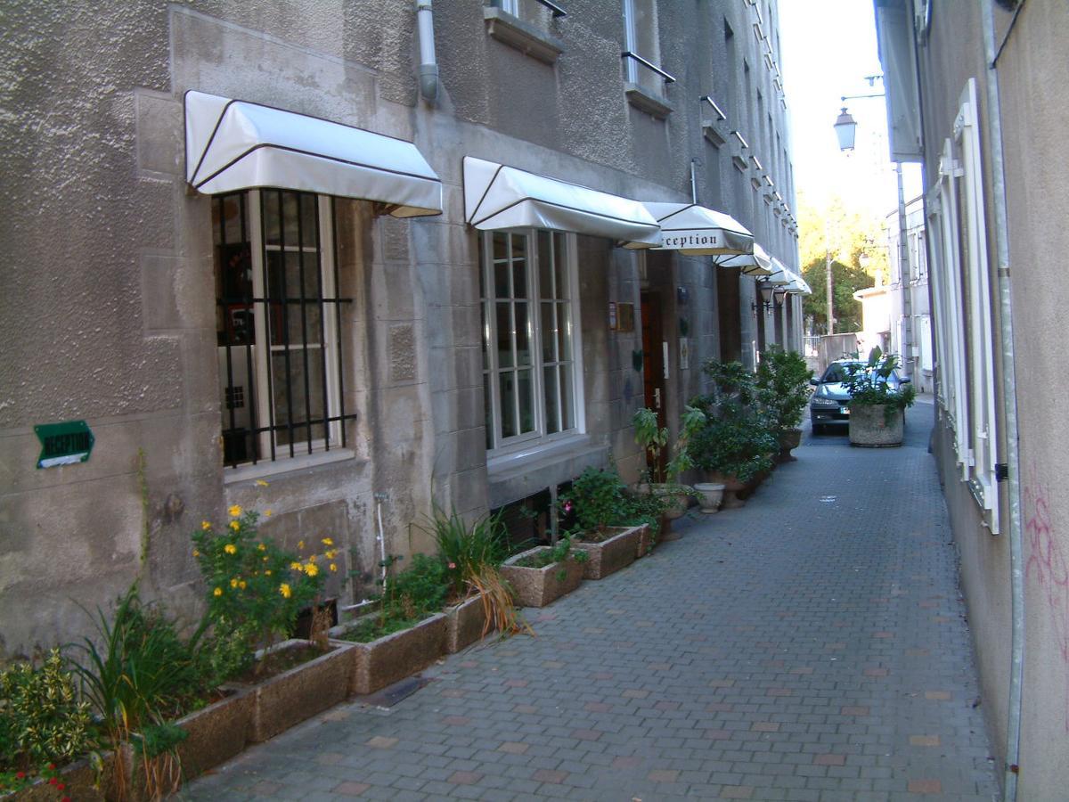 A La Porte Saint Jean เลอ ซูเตอร์เรน ภายนอก รูปภาพ